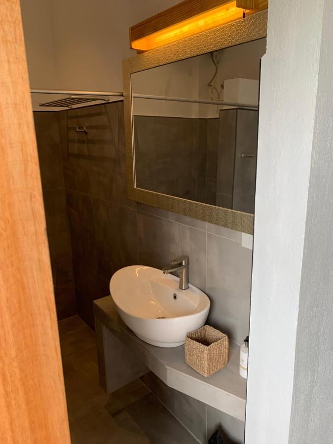 Crown Malapascua Hotel Ngoại thất bức ảnh