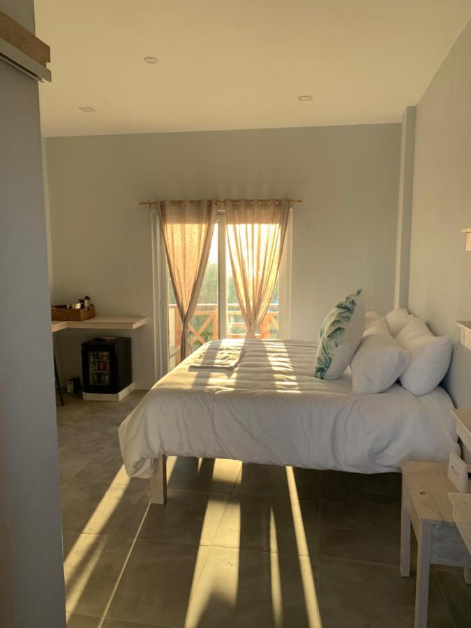 Crown Malapascua Hotel Ngoại thất bức ảnh